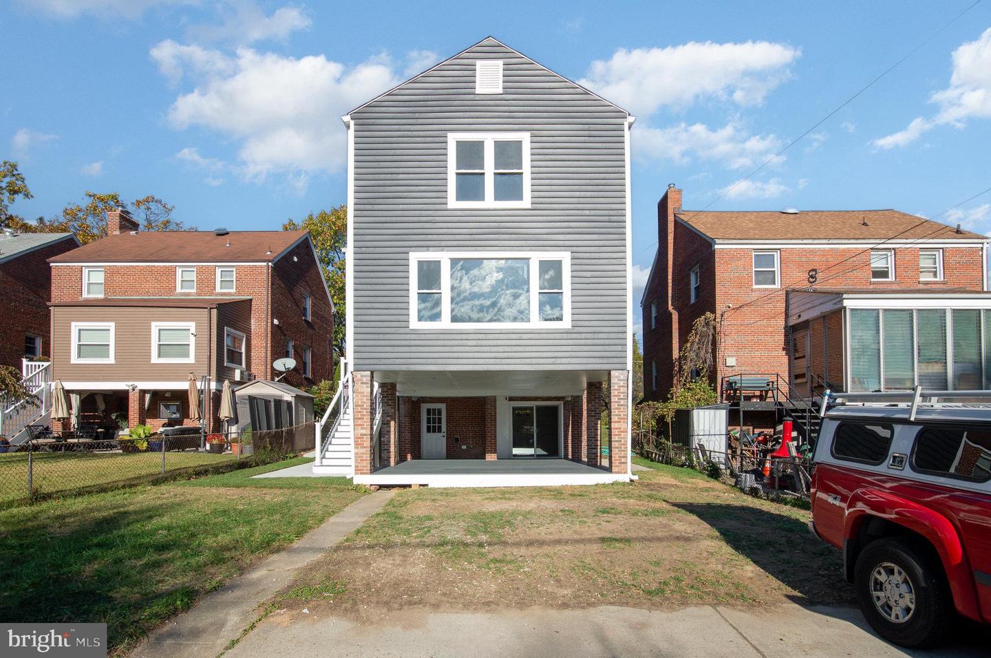 4802 EASTERN AVE NE, WASHINGTON, District Of Columbia 20017, 4 Bedrooms Bedrooms, ,3 BathroomsBathrooms,Residential,For sale,4802 EASTERN AVE NE,DCDC2194906 MLS # DCDC2194906