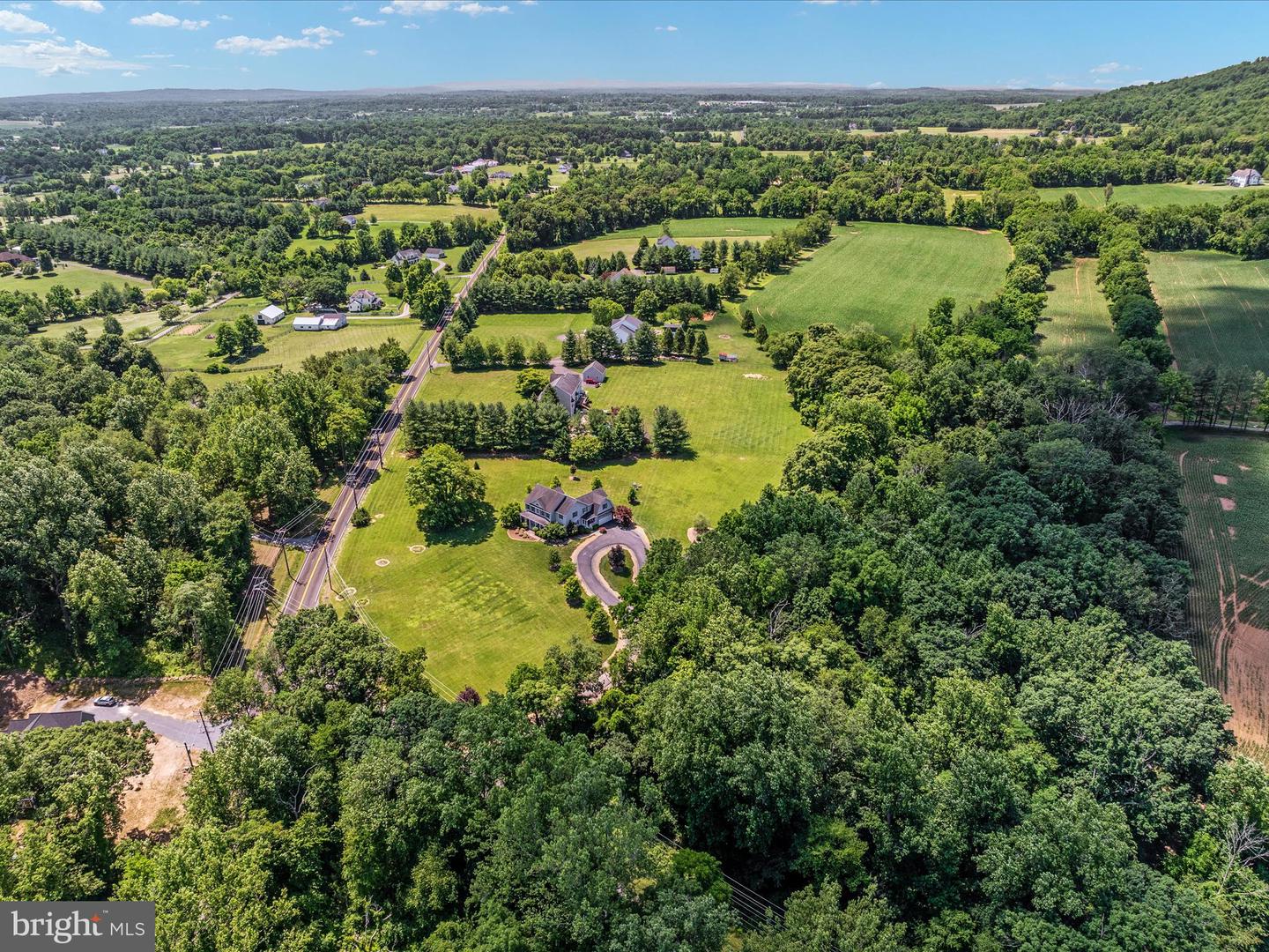 37075 GAVER MILL RD, HILLSBORO, Virginia 20132, 5 Bedrooms Bedrooms, ,4 BathroomsBathrooms,Residential,For sale,37075 GAVER MILL RD,VALO2093572 MLS # VALO2093572