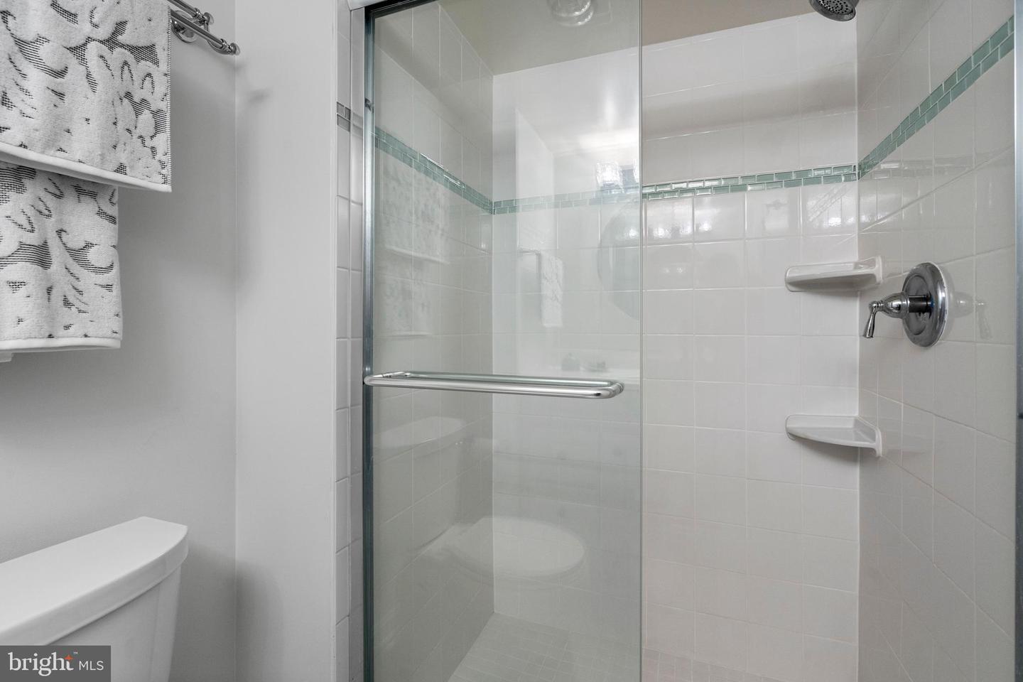 1600 N OAK ST #415, ARLINGTON, Virginia 22209, 2 Bedrooms Bedrooms, ,2 BathroomsBathrooms,Residential,For sale,1600 N OAK ST #415,VAAR2055874 MLS # VAAR2055874
