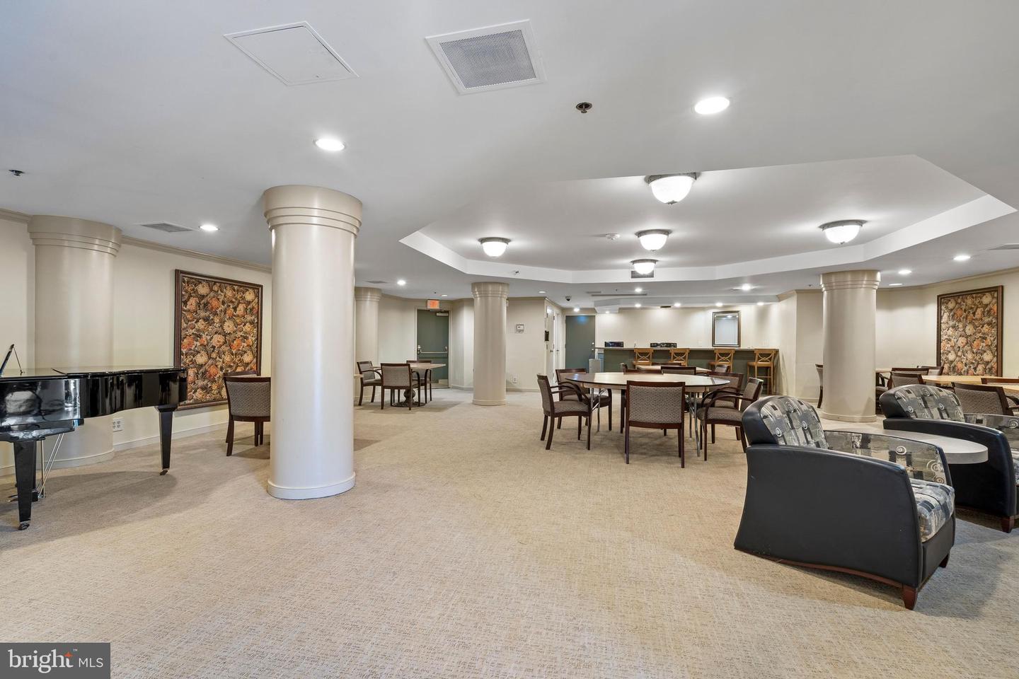 1600 N OAK ST #415, ARLINGTON, Virginia 22209, 2 Bedrooms Bedrooms, ,2 BathroomsBathrooms,Residential,For sale,1600 N OAK ST #415,VAAR2055874 MLS # VAAR2055874