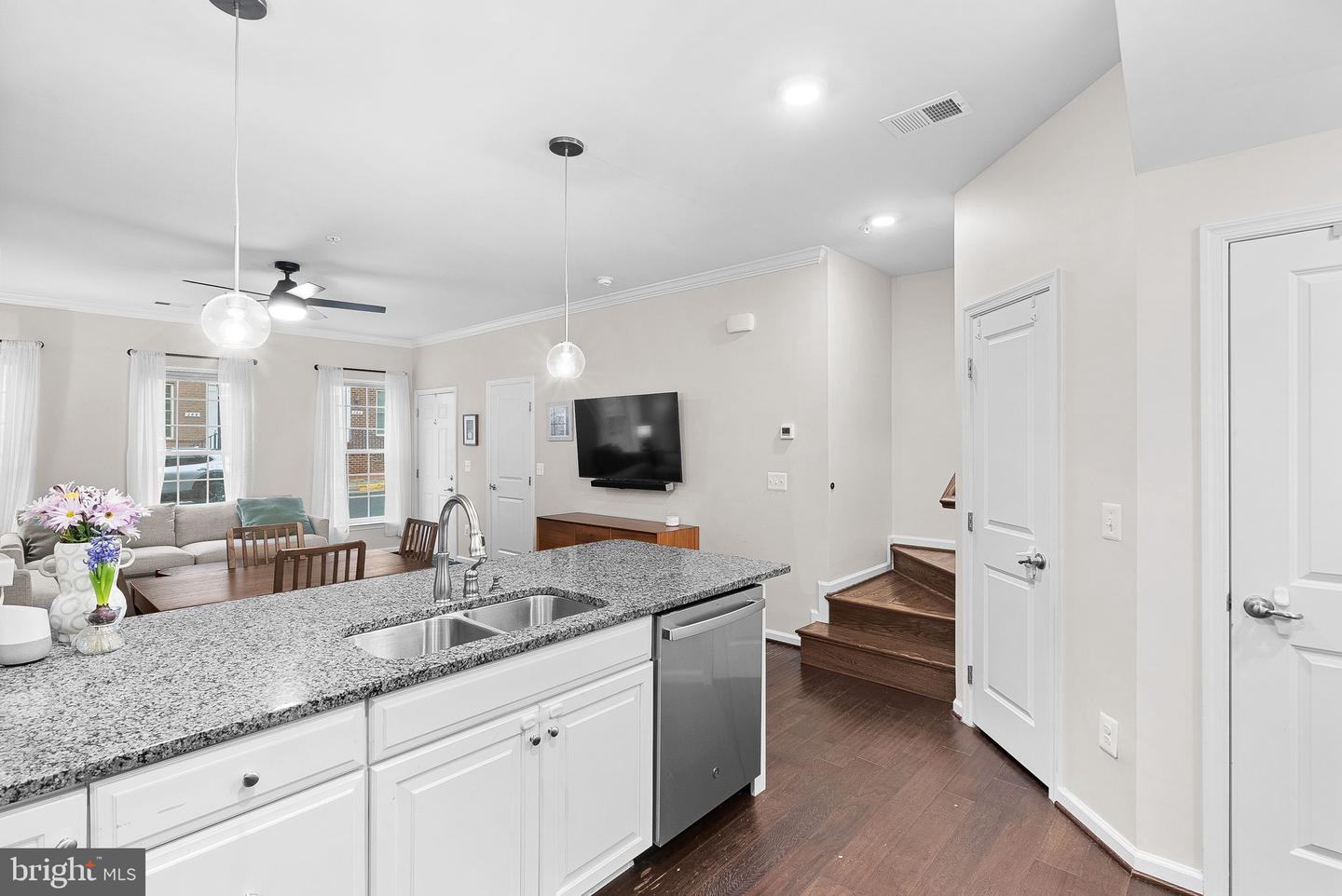 283 HIGH RAIL TER SE, LEESBURG, Virginia 20175, 3 Bedrooms Bedrooms, ,2 BathroomsBathrooms,Residential,For sale,283 HIGH RAIL TER SE,VALO2089356 MLS # VALO2089356