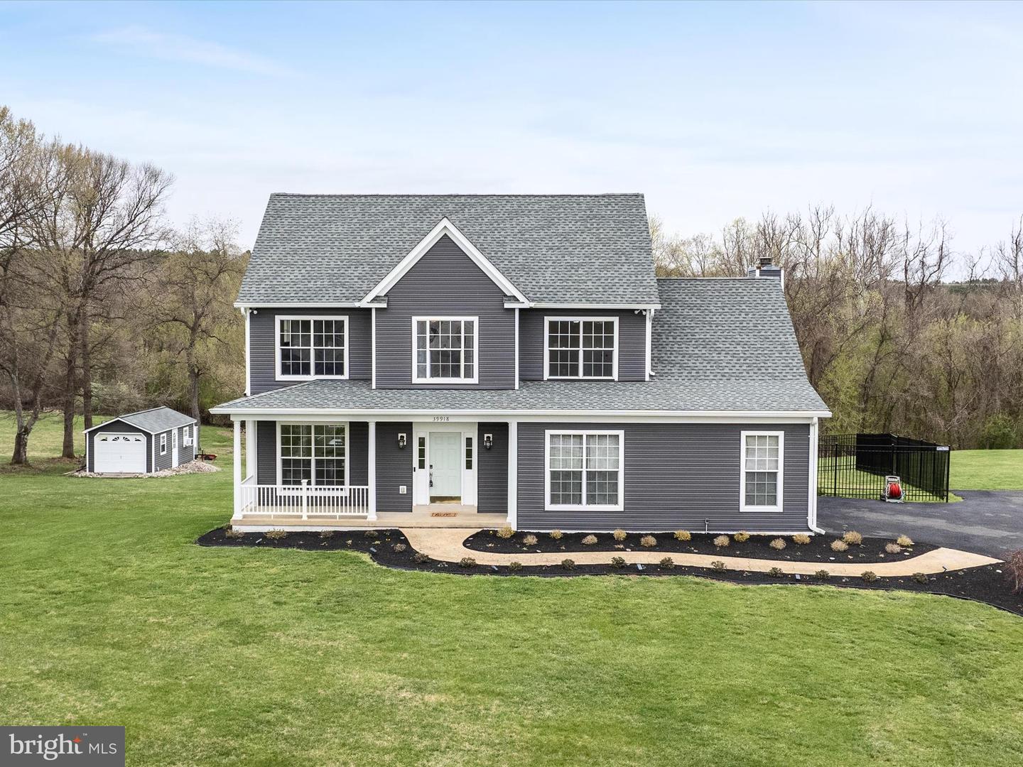 39918 CANTERFIELD CT, LOVETTSVILLE, Virginia 20180, 5 Bedrooms Bedrooms, ,3 BathroomsBathrooms,Residential,For sale,39918 CANTERFIELD CT,VALO2089812 MLS # VALO2089812