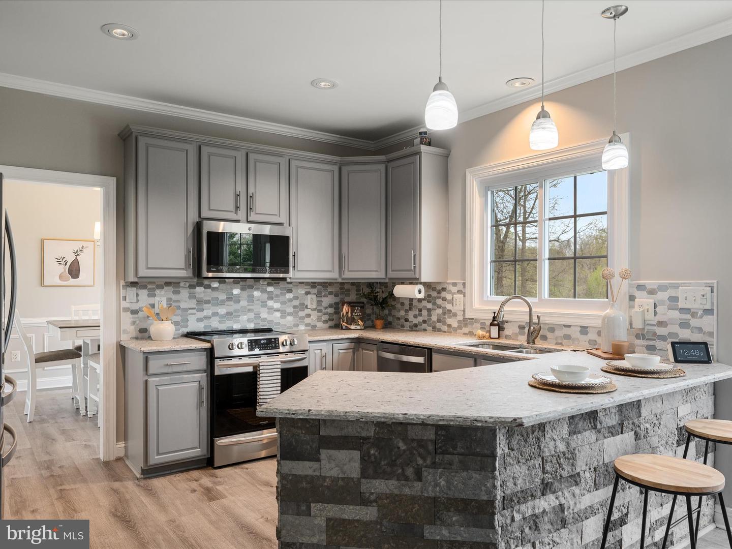 39918 CANTERFIELD CT, LOVETTSVILLE, Virginia 20180, 5 Bedrooms Bedrooms, ,3 BathroomsBathrooms,Residential,For sale,39918 CANTERFIELD CT,VALO2089812 MLS # VALO2089812