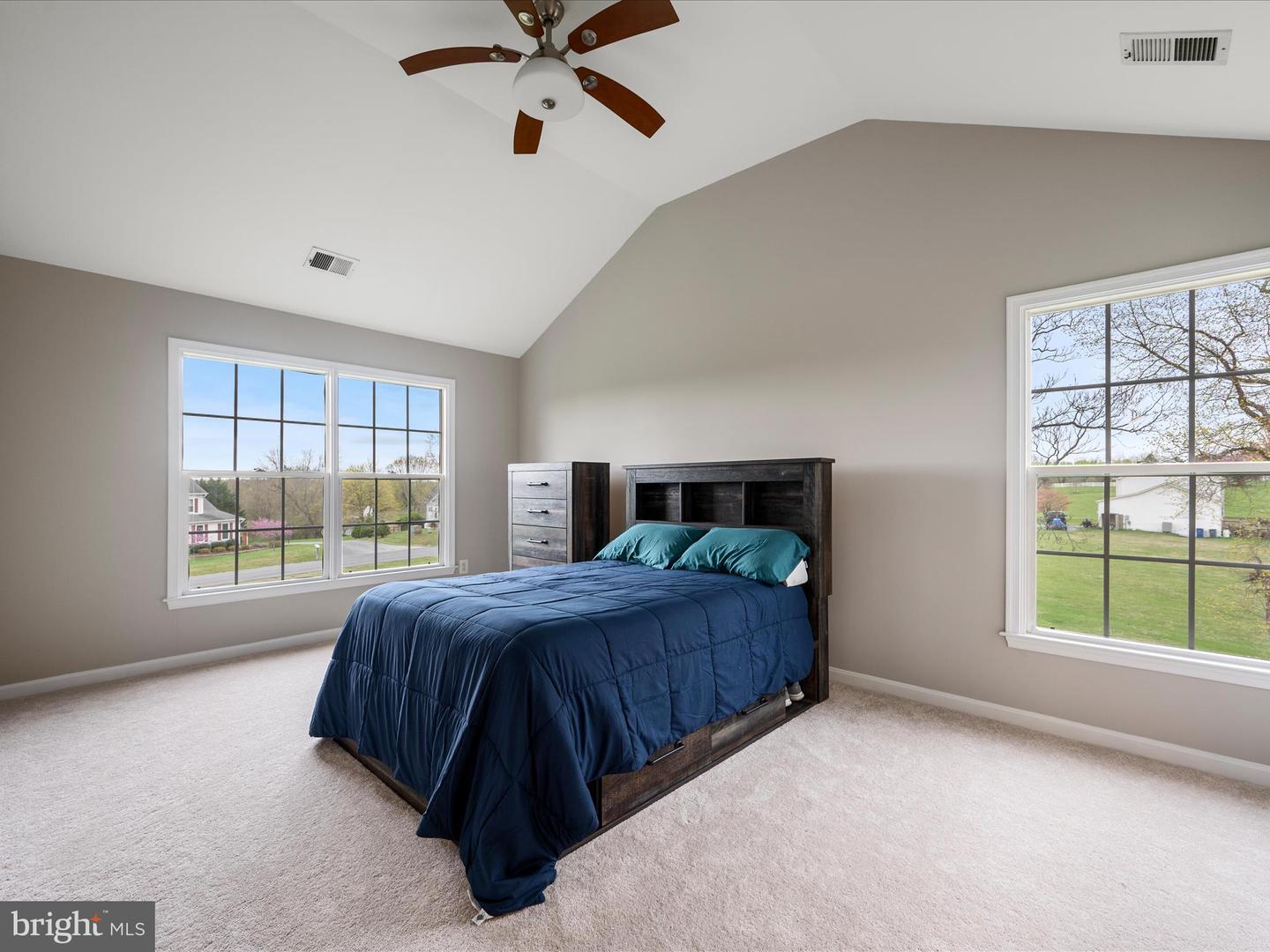 39918 CANTERFIELD CT, LOVETTSVILLE, Virginia 20180, 5 Bedrooms Bedrooms, ,3 BathroomsBathrooms,Residential,For sale,39918 CANTERFIELD CT,VALO2089812 MLS # VALO2089812