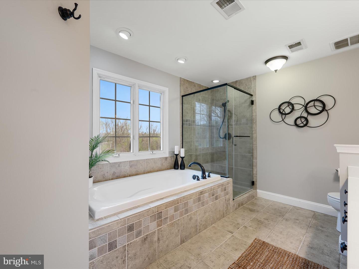 39918 CANTERFIELD CT, LOVETTSVILLE, Virginia 20180, 5 Bedrooms Bedrooms, ,3 BathroomsBathrooms,Residential,For sale,39918 CANTERFIELD CT,VALO2089812 MLS # VALO2089812