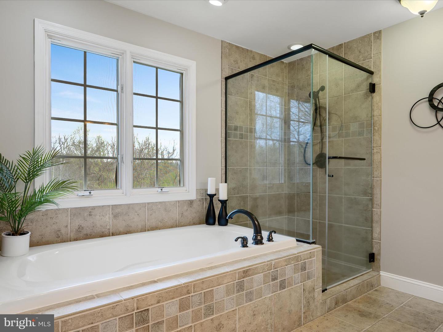 39918 CANTERFIELD CT, LOVETTSVILLE, Virginia 20180, 5 Bedrooms Bedrooms, ,3 BathroomsBathrooms,Residential,For sale,39918 CANTERFIELD CT,VALO2089812 MLS # VALO2089812