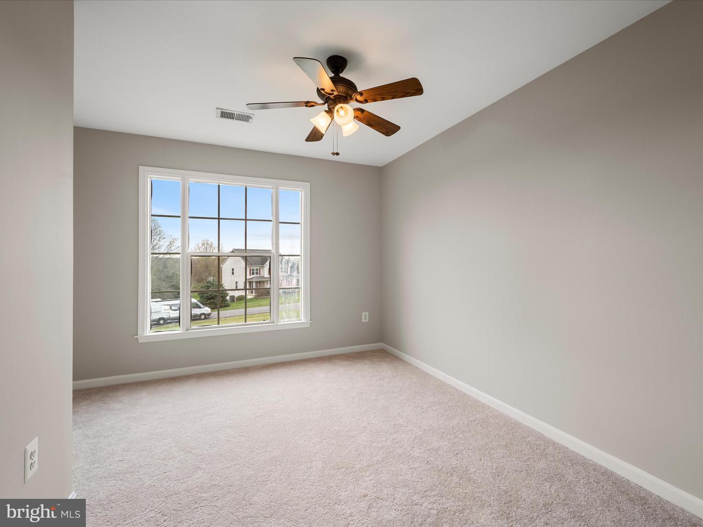 39918 CANTERFIELD CT, LOVETTSVILLE, Virginia 20180, 5 Bedrooms Bedrooms, ,3 BathroomsBathrooms,Residential,For sale,39918 CANTERFIELD CT,VALO2089812 MLS # VALO2089812