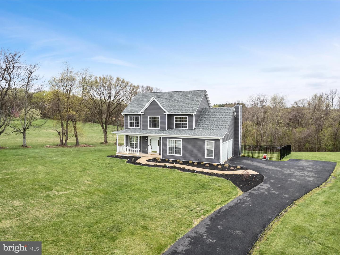 39918 CANTERFIELD CT, LOVETTSVILLE, Virginia 20180, 5 Bedrooms Bedrooms, ,3 BathroomsBathrooms,Residential,For sale,39918 CANTERFIELD CT,VALO2089812 MLS # VALO2089812