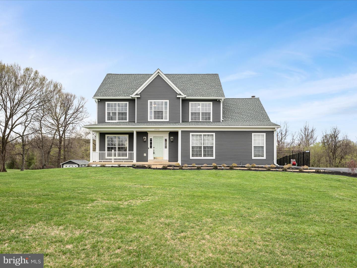 39918 CANTERFIELD CT, LOVETTSVILLE, Virginia 20180, 5 Bedrooms Bedrooms, ,3 BathroomsBathrooms,Residential,For sale,39918 CANTERFIELD CT,VALO2089812 MLS # VALO2089812