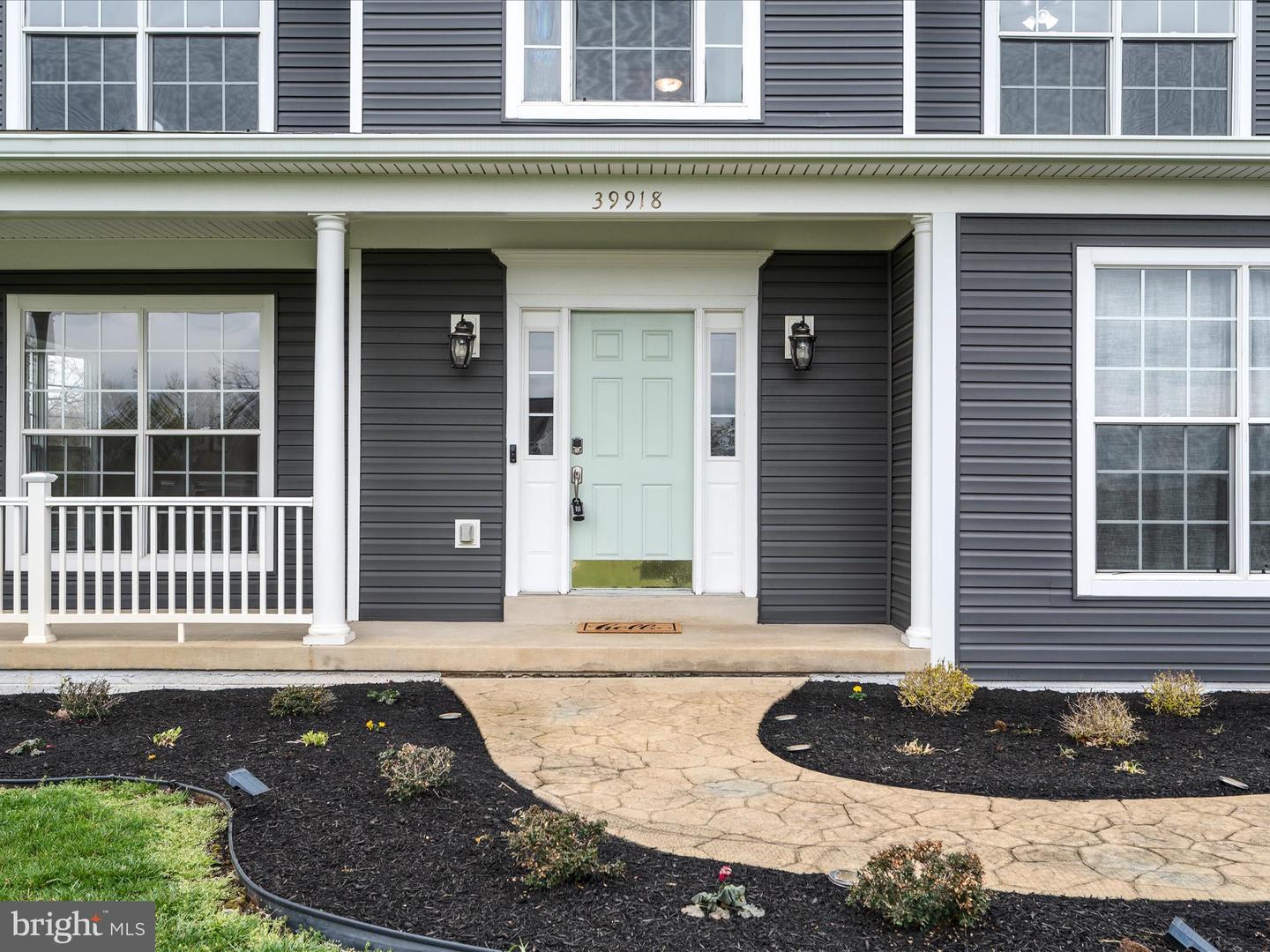 39918 CANTERFIELD CT, LOVETTSVILLE, Virginia 20180, 5 Bedrooms Bedrooms, ,3 BathroomsBathrooms,Residential,For sale,39918 CANTERFIELD CT,VALO2089812 MLS # VALO2089812