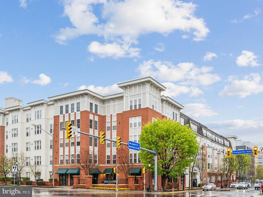 2655 PROSPERITY AVE #118, FAIRFAX, Virginia 22031, 1 Bedroom Bedrooms, ,1 BathroomBathrooms,Residential,For sale,2655 PROSPERITY AVE #118,VAFX2227958 MLS # VAFX2227958