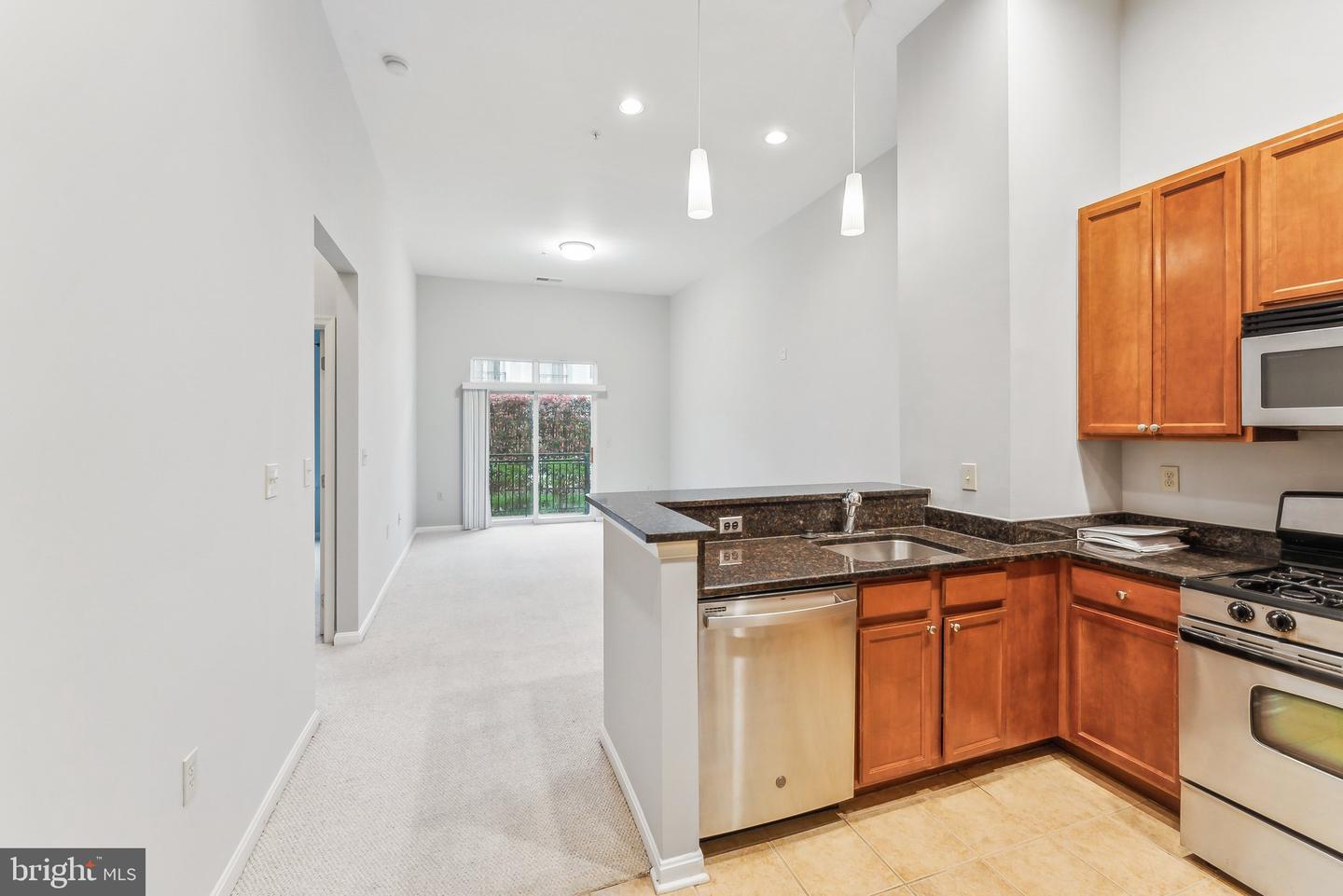 2655 PROSPERITY AVE #118, FAIRFAX, Virginia 22031, 1 Bedroom Bedrooms, ,1 BathroomBathrooms,Residential,For sale,2655 PROSPERITY AVE #118,VAFX2227958 MLS # VAFX2227958