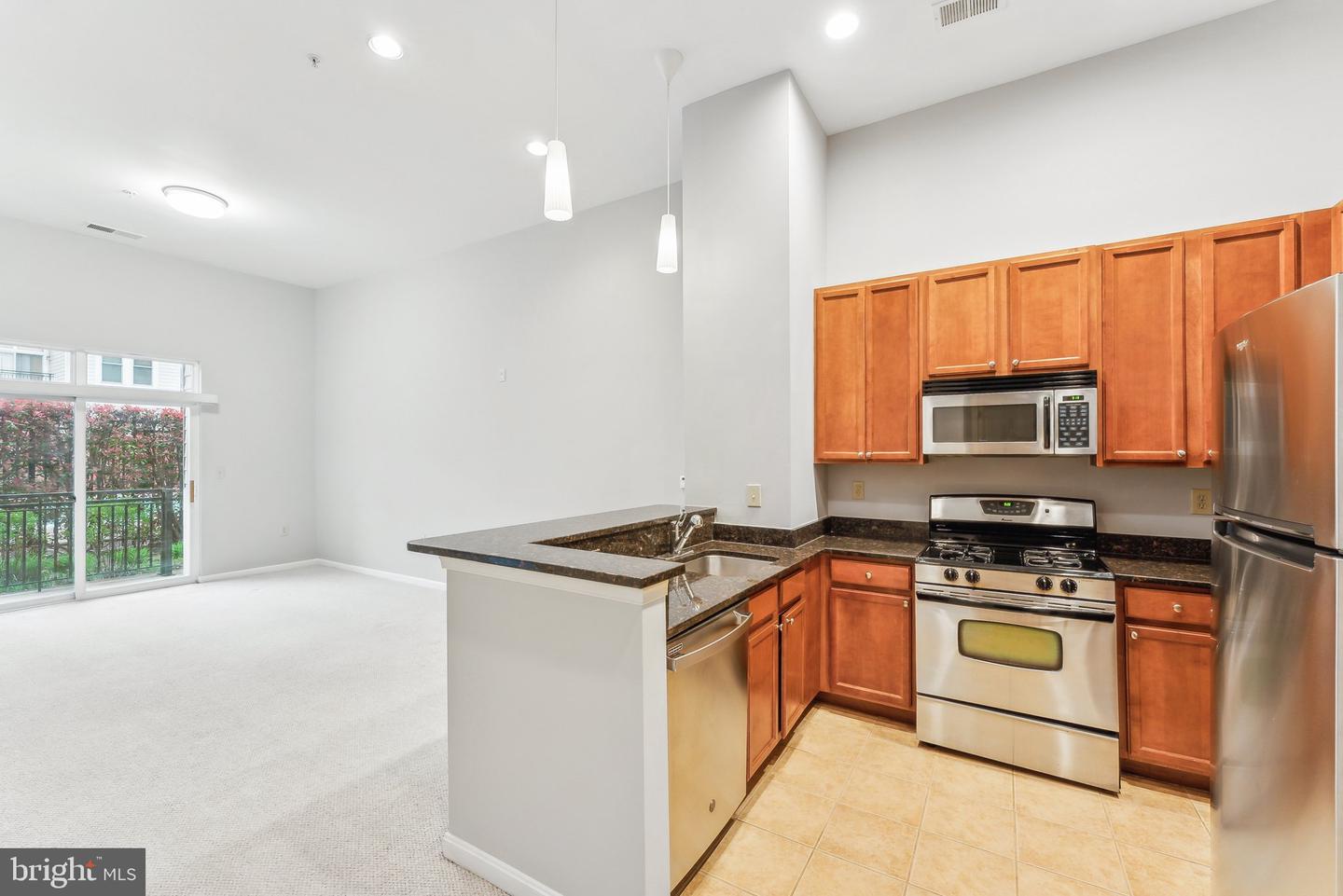 2655 PROSPERITY AVE #118, FAIRFAX, Virginia 22031, 1 Bedroom Bedrooms, ,1 BathroomBathrooms,Residential,For sale,2655 PROSPERITY AVE #118,VAFX2227958 MLS # VAFX2227958
