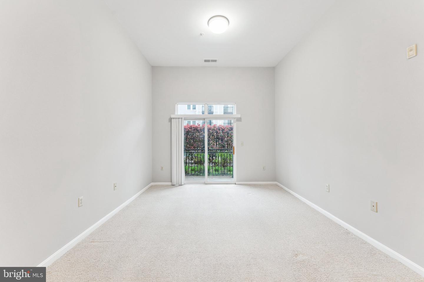 2655 PROSPERITY AVE #118, FAIRFAX, Virginia 22031, 1 Bedroom Bedrooms, ,1 BathroomBathrooms,Residential,For sale,2655 PROSPERITY AVE #118,VAFX2227958 MLS # VAFX2227958