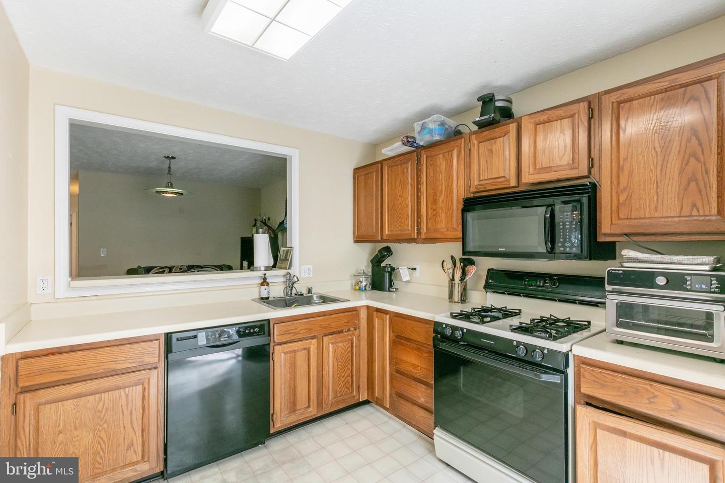 7770 WILLOW POINT DR, FALLS CHURCH, Virginia 22042, 2 Bedrooms Bedrooms, ,2 BathroomsBathrooms,Residential,For sale,7770 WILLOW POINT DR,VAFX2230332 MLS # VAFX2230332