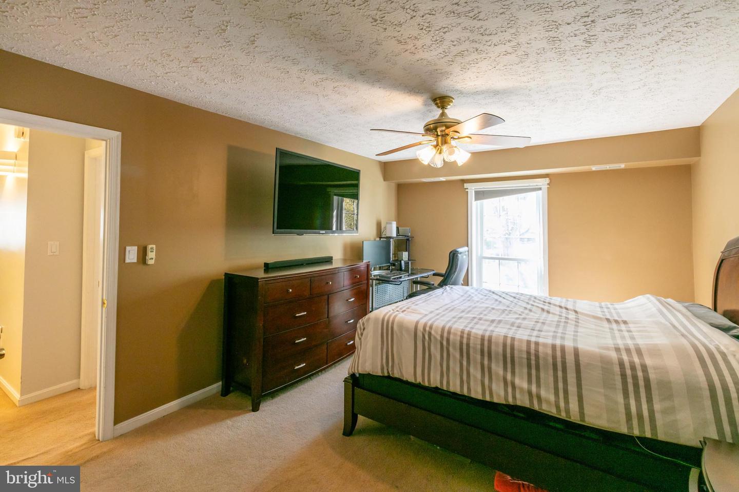 7770 WILLOW POINT DR, FALLS CHURCH, Virginia 22042, 2 Bedrooms Bedrooms, ,2 BathroomsBathrooms,Residential,For sale,7770 WILLOW POINT DR,VAFX2230332 MLS # VAFX2230332