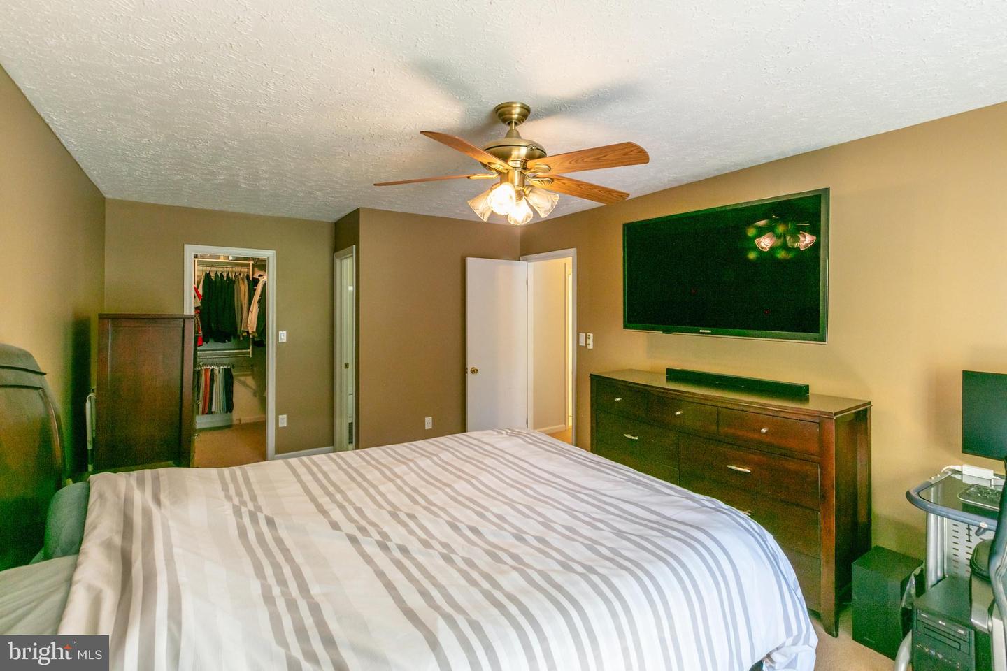7770 WILLOW POINT DR, FALLS CHURCH, Virginia 22042, 2 Bedrooms Bedrooms, ,2 BathroomsBathrooms,Residential,For sale,7770 WILLOW POINT DR,VAFX2230332 MLS # VAFX2230332