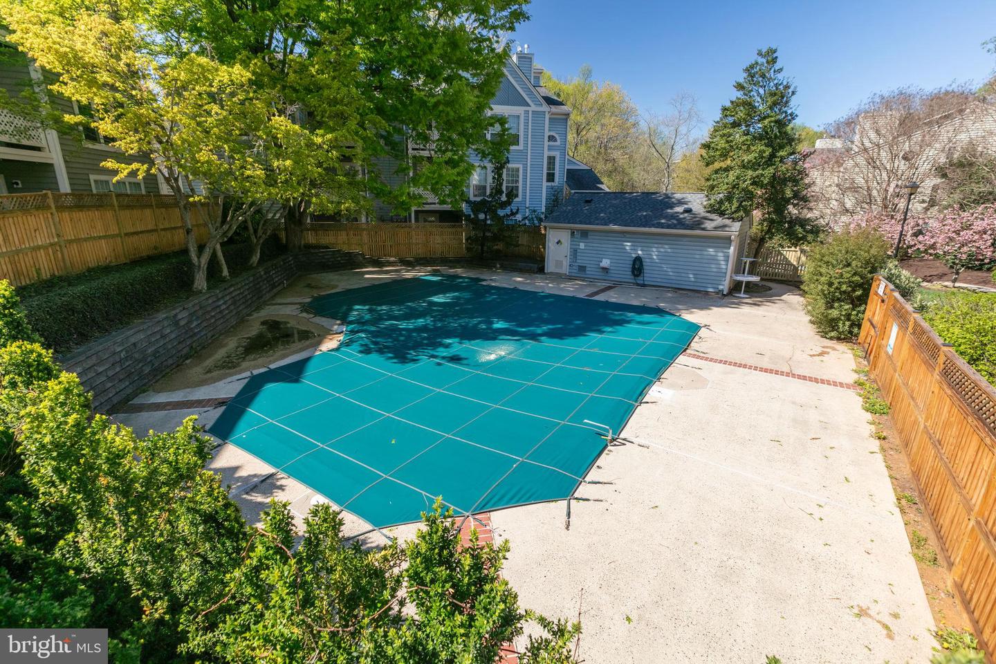 7770 WILLOW POINT DR, FALLS CHURCH, Virginia 22042, 2 Bedrooms Bedrooms, ,2 BathroomsBathrooms,Residential,For sale,7770 WILLOW POINT DR,VAFX2230332 MLS # VAFX2230332