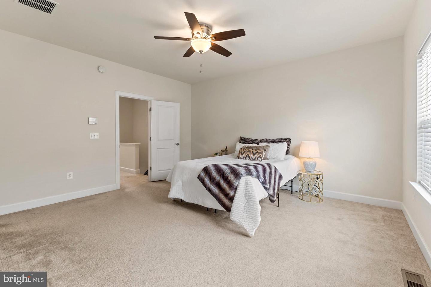 15339 LINVILLE CREEK DR, HAYMARKET, Virginia 20169, 3 Bedrooms Bedrooms, ,3 BathroomsBathrooms,Residential,For sale,15339 LINVILLE CREEK DR,VAPW2090630 MLS # VAPW2090630