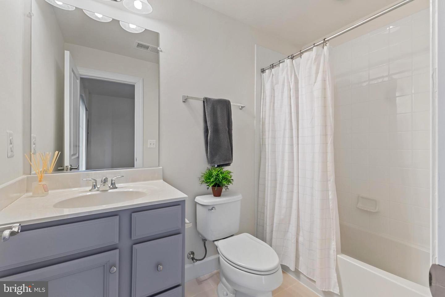 15339 LINVILLE CREEK DR, HAYMARKET, Virginia 20169, 3 Bedrooms Bedrooms, ,3 BathroomsBathrooms,Residential,For sale,15339 LINVILLE CREEK DR,VAPW2090630 MLS # VAPW2090630