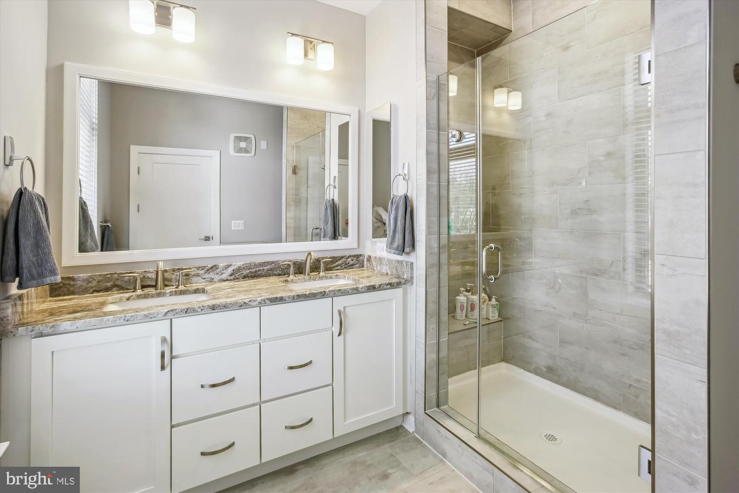 2 STATIONMASTER ST SE #301, LEESBURG, Virginia 20175, 2 Bedrooms Bedrooms, ,2 BathroomsBathrooms,Residential,For sale,2 STATIONMASTER ST SE #301,VALO2092326 MLS # VALO2092326