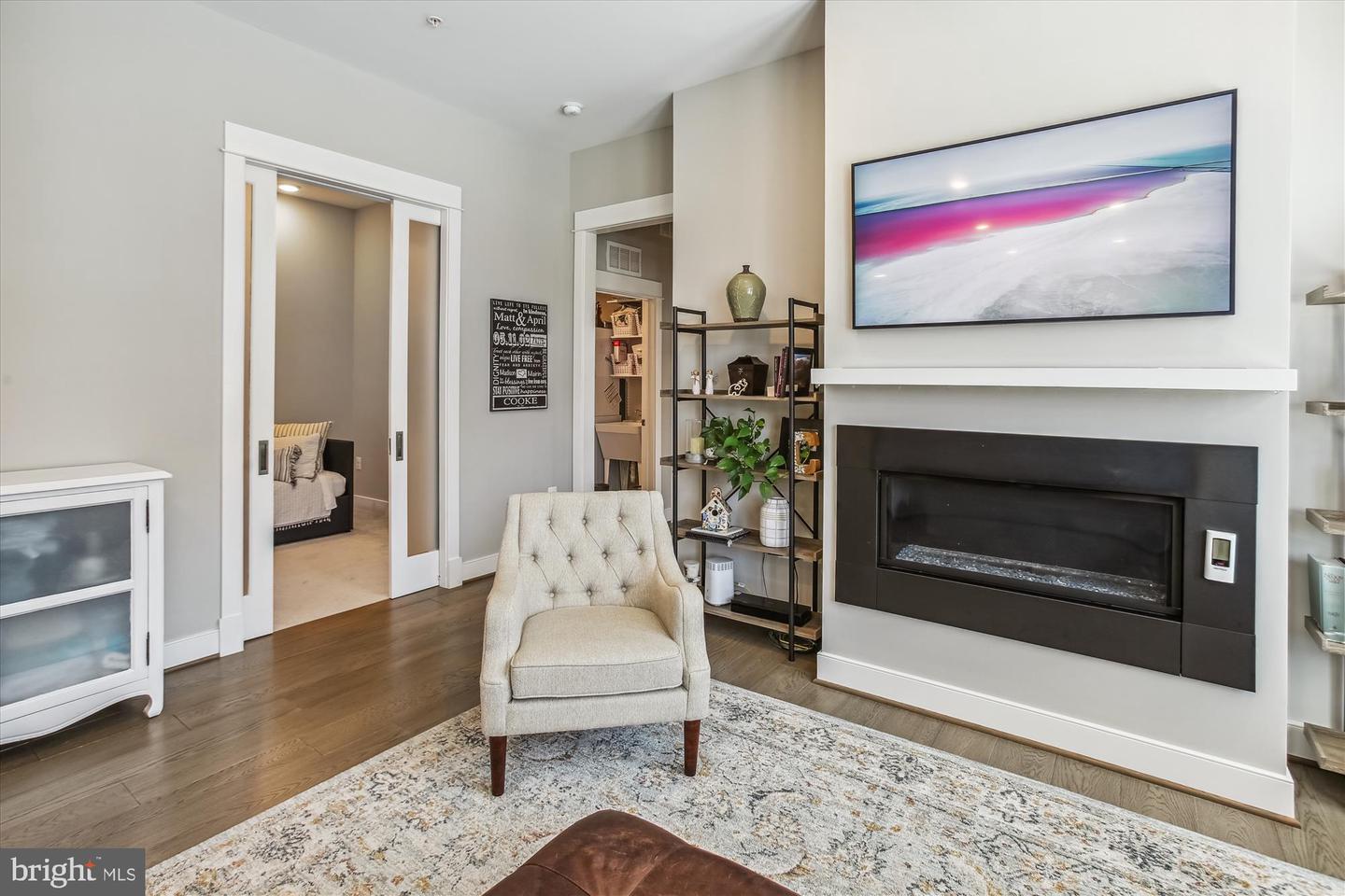 2 STATIONMASTER ST SE #301, LEESBURG, Virginia 20175, 2 Bedrooms Bedrooms, ,2 BathroomsBathrooms,Residential,For sale,2 STATIONMASTER ST SE #301,VALO2092326 MLS # VALO2092326