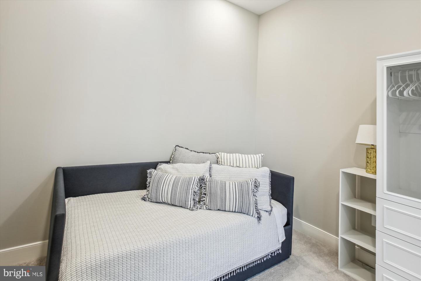 2 STATIONMASTER ST SE #301, LEESBURG, Virginia 20175, 2 Bedrooms Bedrooms, ,2 BathroomsBathrooms,Residential,For sale,2 STATIONMASTER ST SE #301,VALO2092326 MLS # VALO2092326