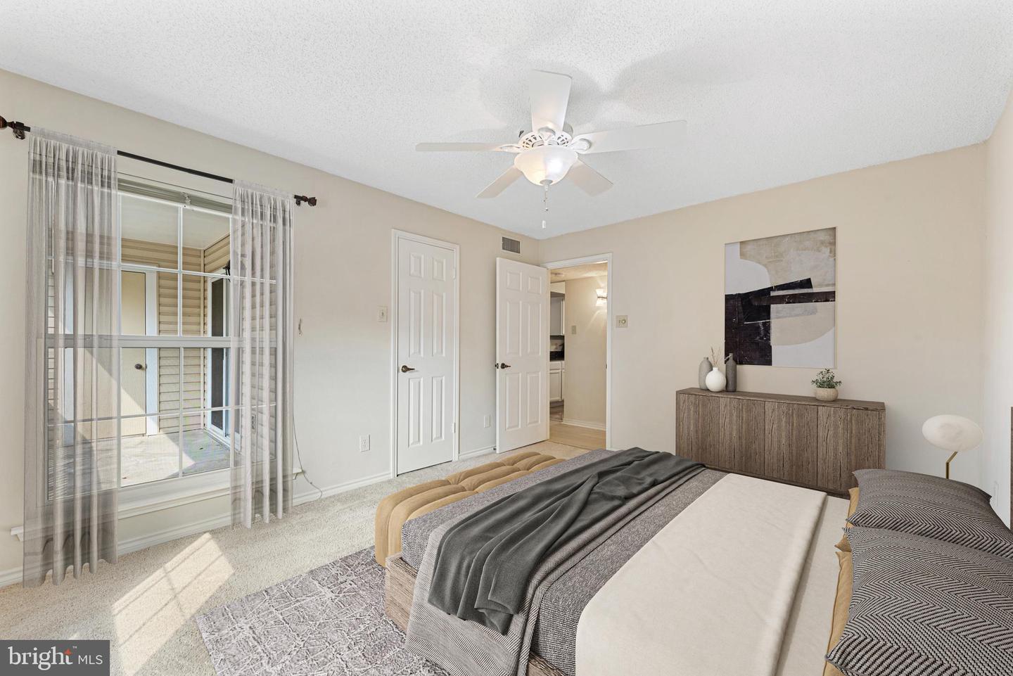 1517 LINCOLN WAY #204A, MCLEAN, Virginia 22102, 2 Bedrooms Bedrooms, ,2 BathroomsBathrooms,Residential,For sale,1517 LINCOLN WAY #204A,VAFX2230920 MLS # VAFX2230920