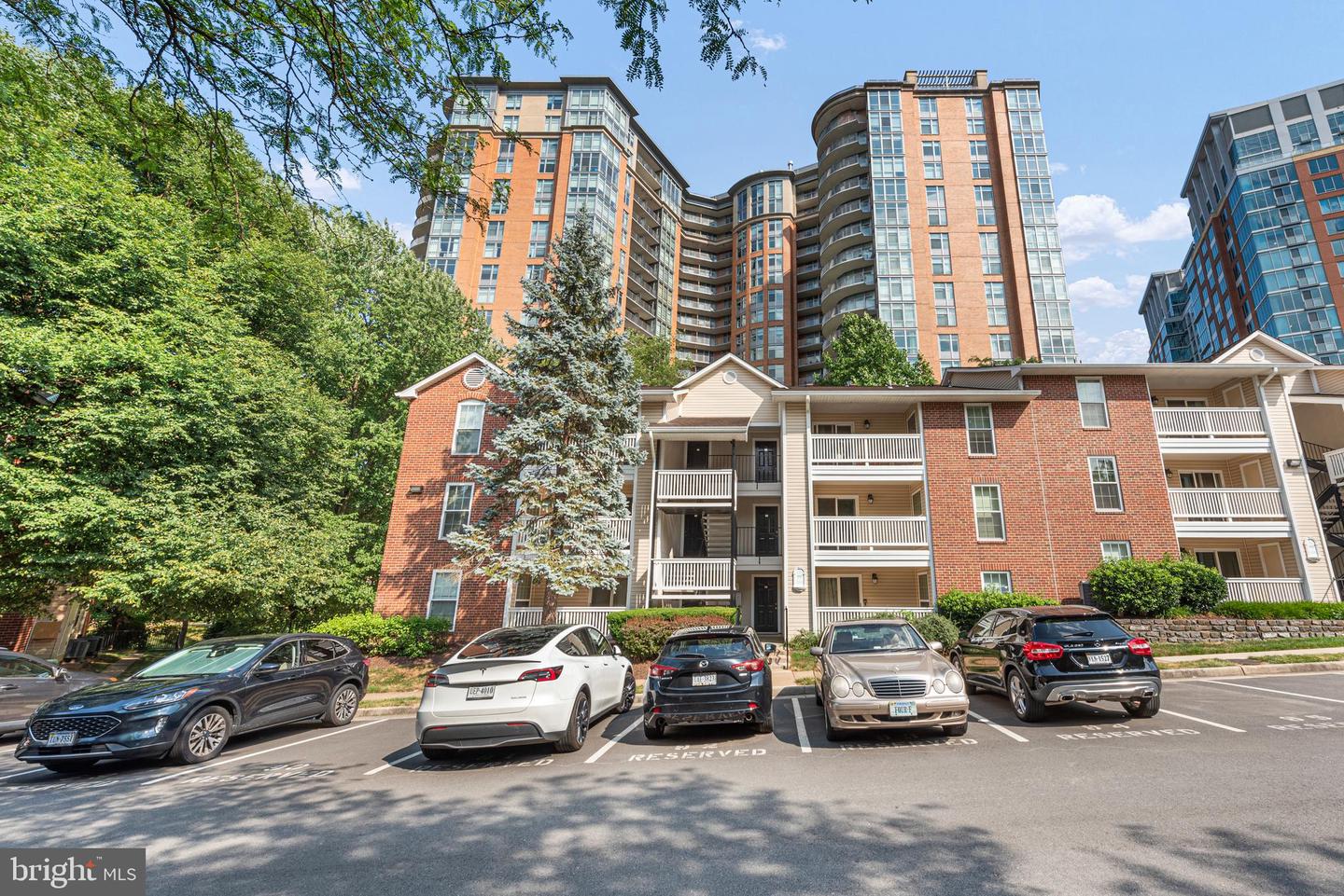 1517 LINCOLN WAY #204A, MCLEAN, Virginia 22102, 2 Bedrooms Bedrooms, ,2 BathroomsBathrooms,Residential,For sale,1517 LINCOLN WAY #204A,VAFX2230920 MLS # VAFX2230920