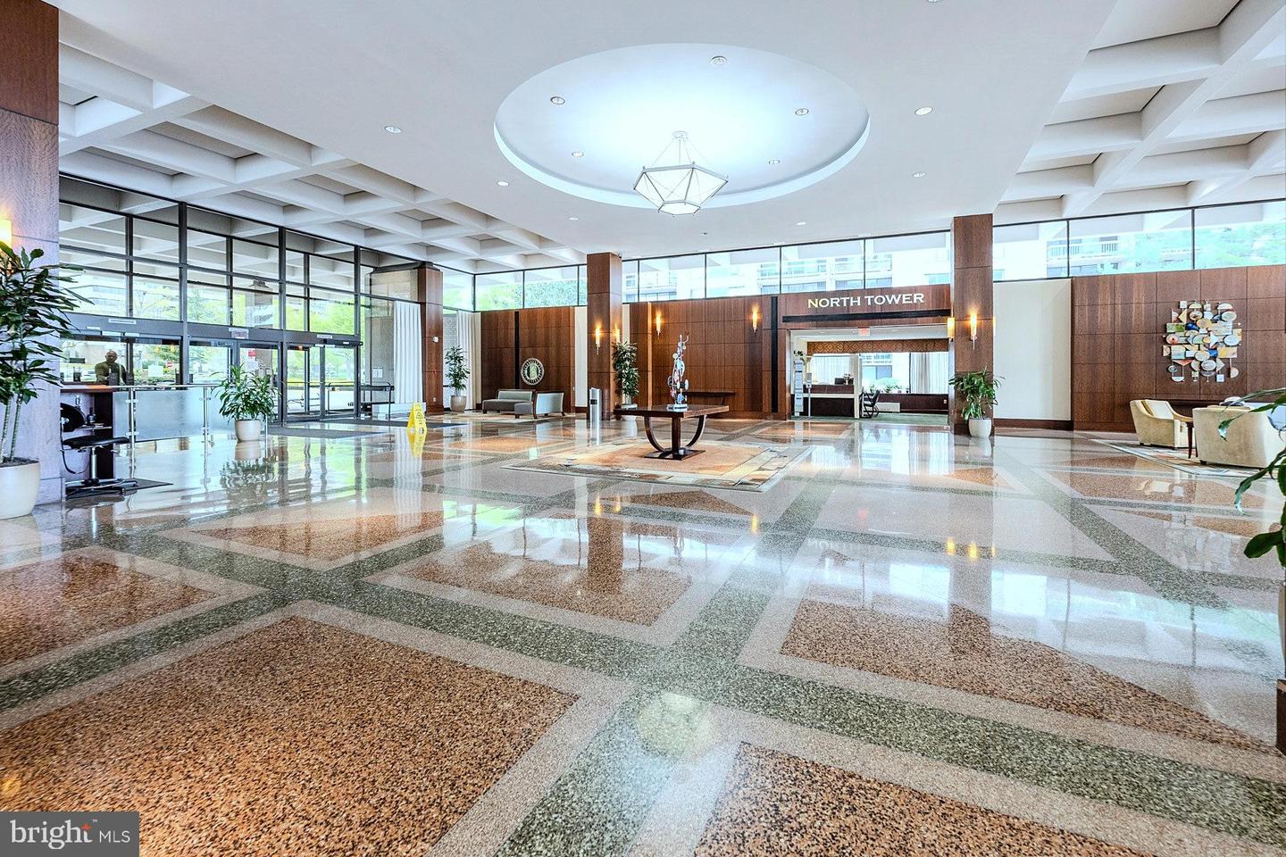 3705 S GEORGE MASON DR #2414S, FALLS CHURCH, Virginia 22041, 2 Bedrooms Bedrooms, ,2 BathroomsBathrooms,Residential,For sale,3705 S GEORGE MASON DR #2414S,VAFX2229596 MLS # VAFX2229596