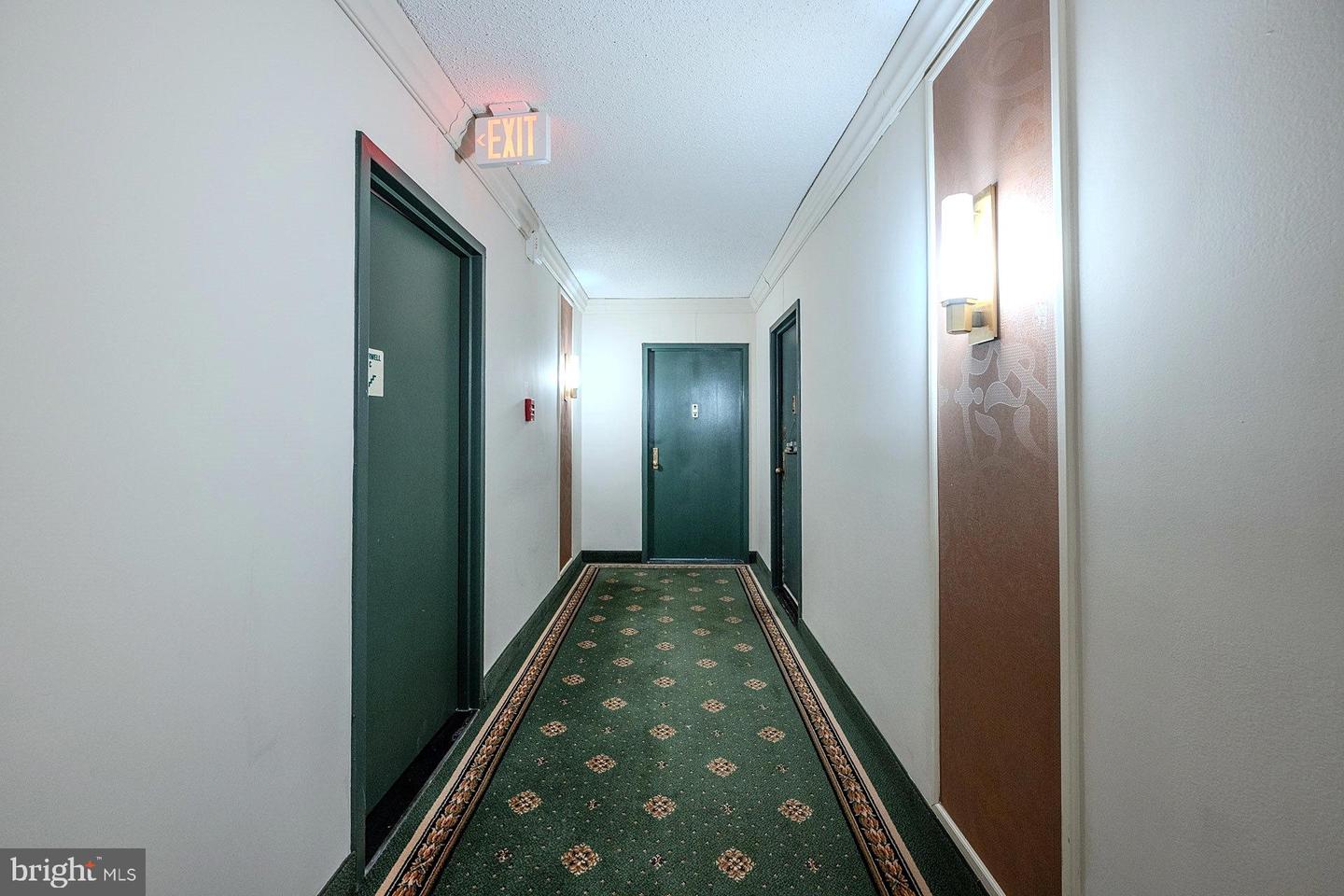 3705 S GEORGE MASON DR #2414S, FALLS CHURCH, Virginia 22041, 2 Bedrooms Bedrooms, ,2 BathroomsBathrooms,Residential,For sale,3705 S GEORGE MASON DR #2414S,VAFX2229596 MLS # VAFX2229596