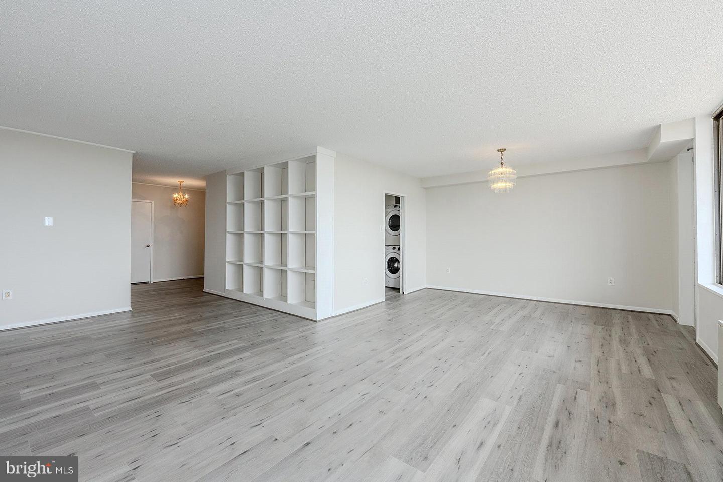 3705 S GEORGE MASON DR #2414S, FALLS CHURCH, Virginia 22041, 2 Bedrooms Bedrooms, ,2 BathroomsBathrooms,Residential,For sale,3705 S GEORGE MASON DR #2414S,VAFX2229596 MLS # VAFX2229596