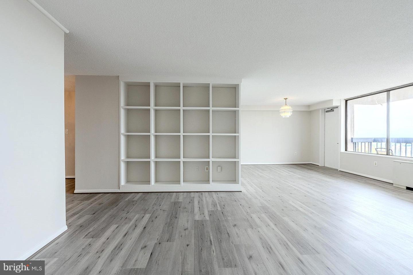 3705 S GEORGE MASON DR #2414S, FALLS CHURCH, Virginia 22041, 2 Bedrooms Bedrooms, ,2 BathroomsBathrooms,Residential,For sale,3705 S GEORGE MASON DR #2414S,VAFX2229596 MLS # VAFX2229596