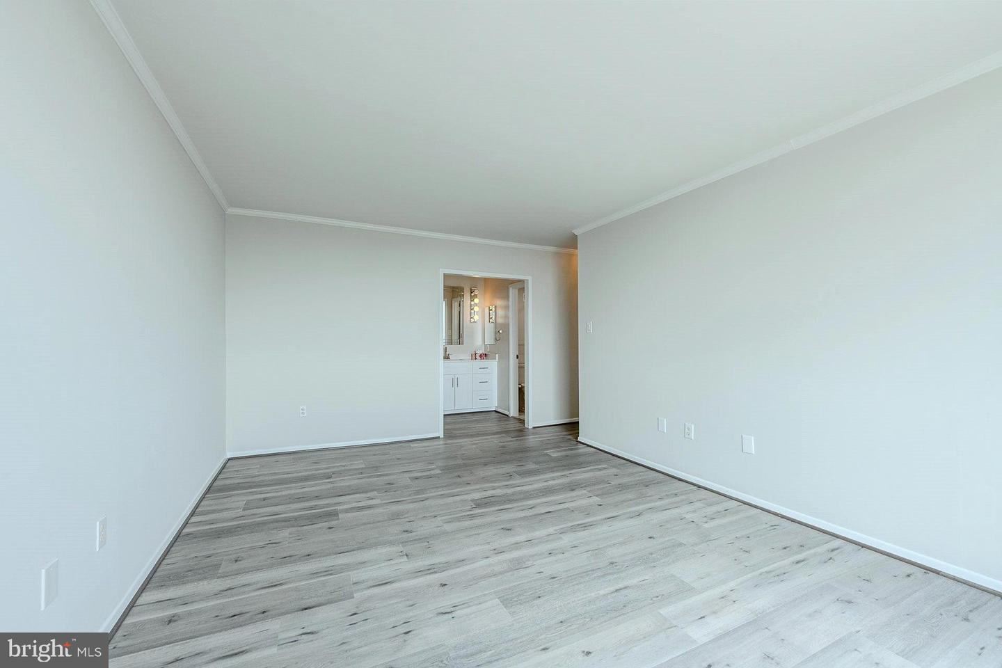 3705 S GEORGE MASON DR #2414S, FALLS CHURCH, Virginia 22041, 2 Bedrooms Bedrooms, ,2 BathroomsBathrooms,Residential,For sale,3705 S GEORGE MASON DR #2414S,VAFX2229596 MLS # VAFX2229596