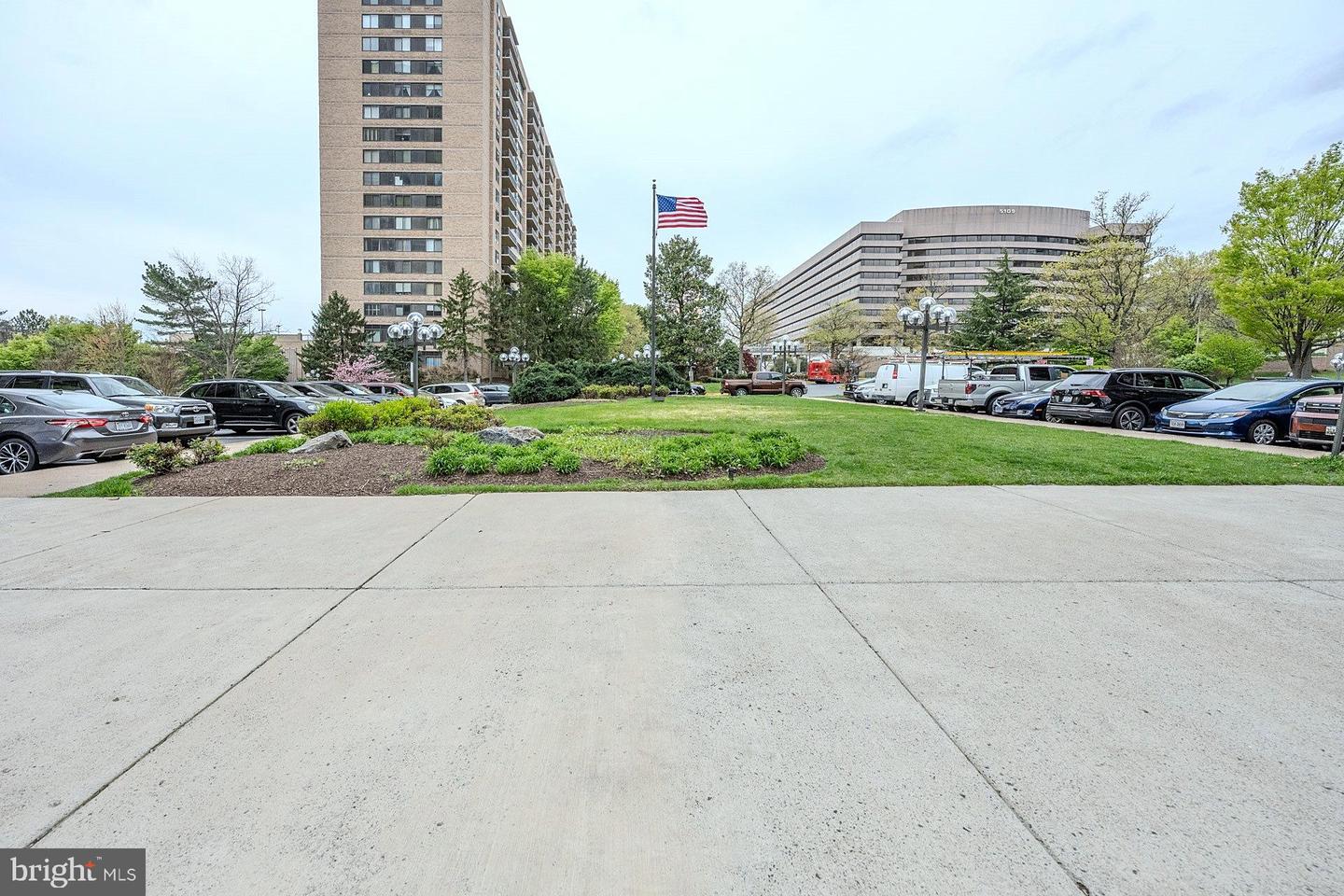 3705 S GEORGE MASON DR #2414S, FALLS CHURCH, Virginia 22041, 2 Bedrooms Bedrooms, ,2 BathroomsBathrooms,Residential,For sale,3705 S GEORGE MASON DR #2414S,VAFX2229596 MLS # VAFX2229596