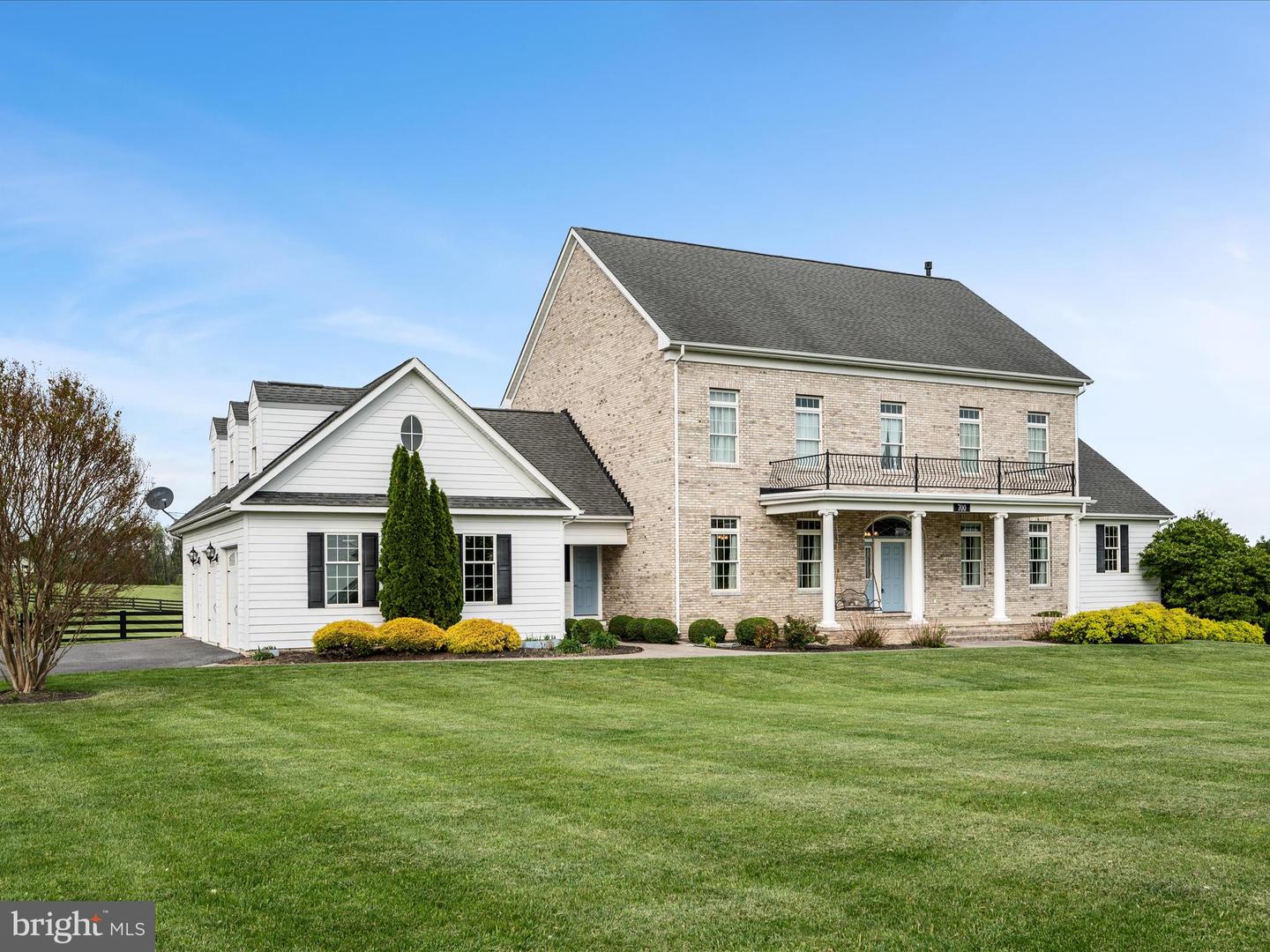 700 MILLER RD, WINCHESTER, Virginia 22602, 5 Bedrooms Bedrooms, 18 Rooms Rooms,5 BathroomsBathrooms,Residential,For sale,700 MILLER RD,VAFV2033110 MLS # VAFV2033110