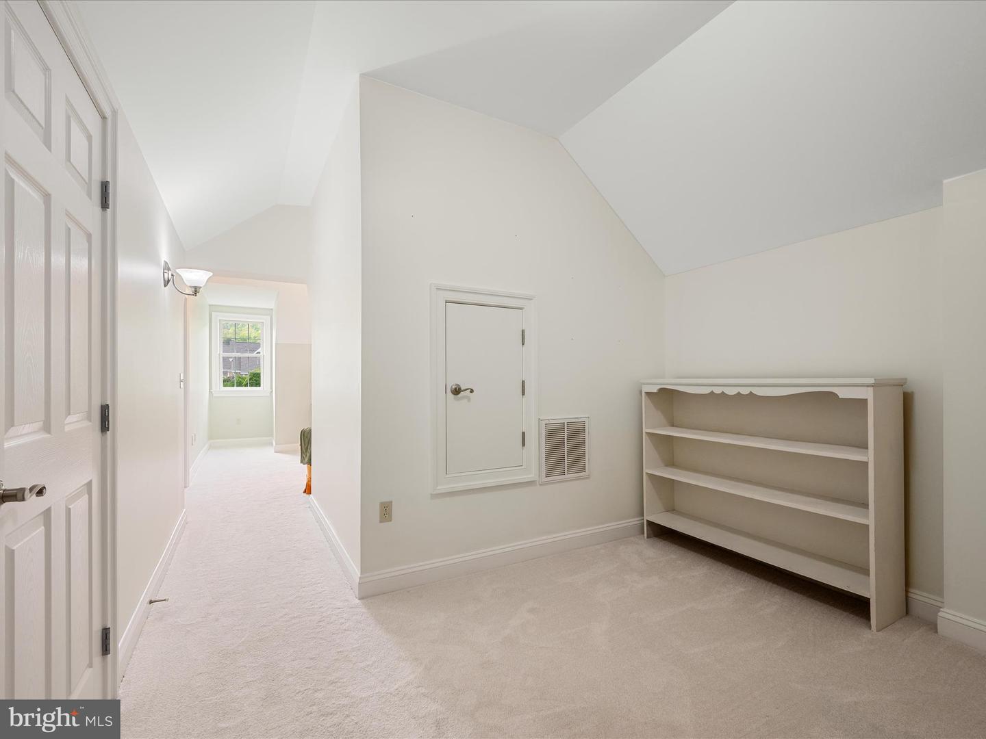 700 MILLER RD, WINCHESTER, Virginia 22602, 5 Bedrooms Bedrooms, 18 Rooms Rooms,5 BathroomsBathrooms,Residential,For sale,700 MILLER RD,VAFV2033110 MLS # VAFV2033110