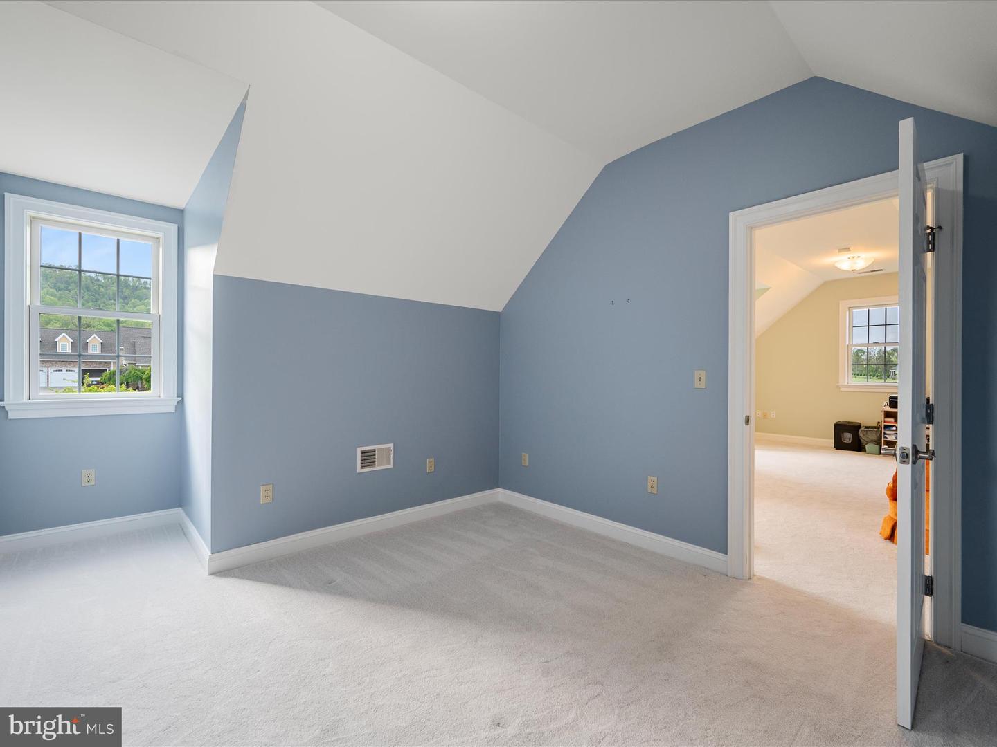 700 MILLER RD, WINCHESTER, Virginia 22602, 5 Bedrooms Bedrooms, 18 Rooms Rooms,5 BathroomsBathrooms,Residential,For sale,700 MILLER RD,VAFV2033110 MLS # VAFV2033110
