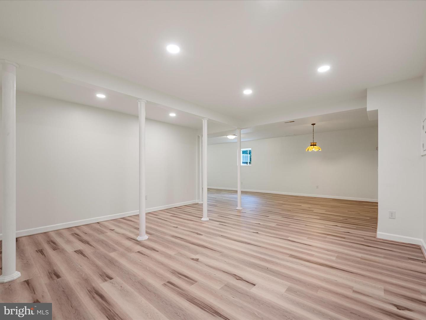 700 MILLER RD, WINCHESTER, Virginia 22602, 5 Bedrooms Bedrooms, 18 Rooms Rooms,5 BathroomsBathrooms,Residential,For sale,700 MILLER RD,VAFV2033110 MLS # VAFV2033110