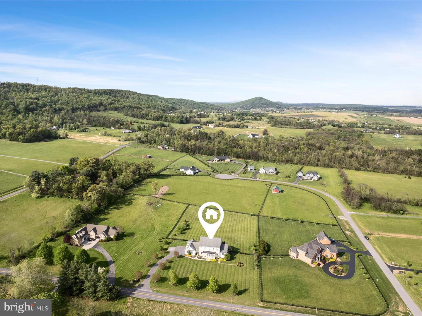 700 MILLER RD, WINCHESTER, Virginia 22602, 5 Bedrooms Bedrooms, 18 Rooms Rooms,5 BathroomsBathrooms,Residential,For sale,700 MILLER RD,VAFV2033110 MLS # VAFV2033110