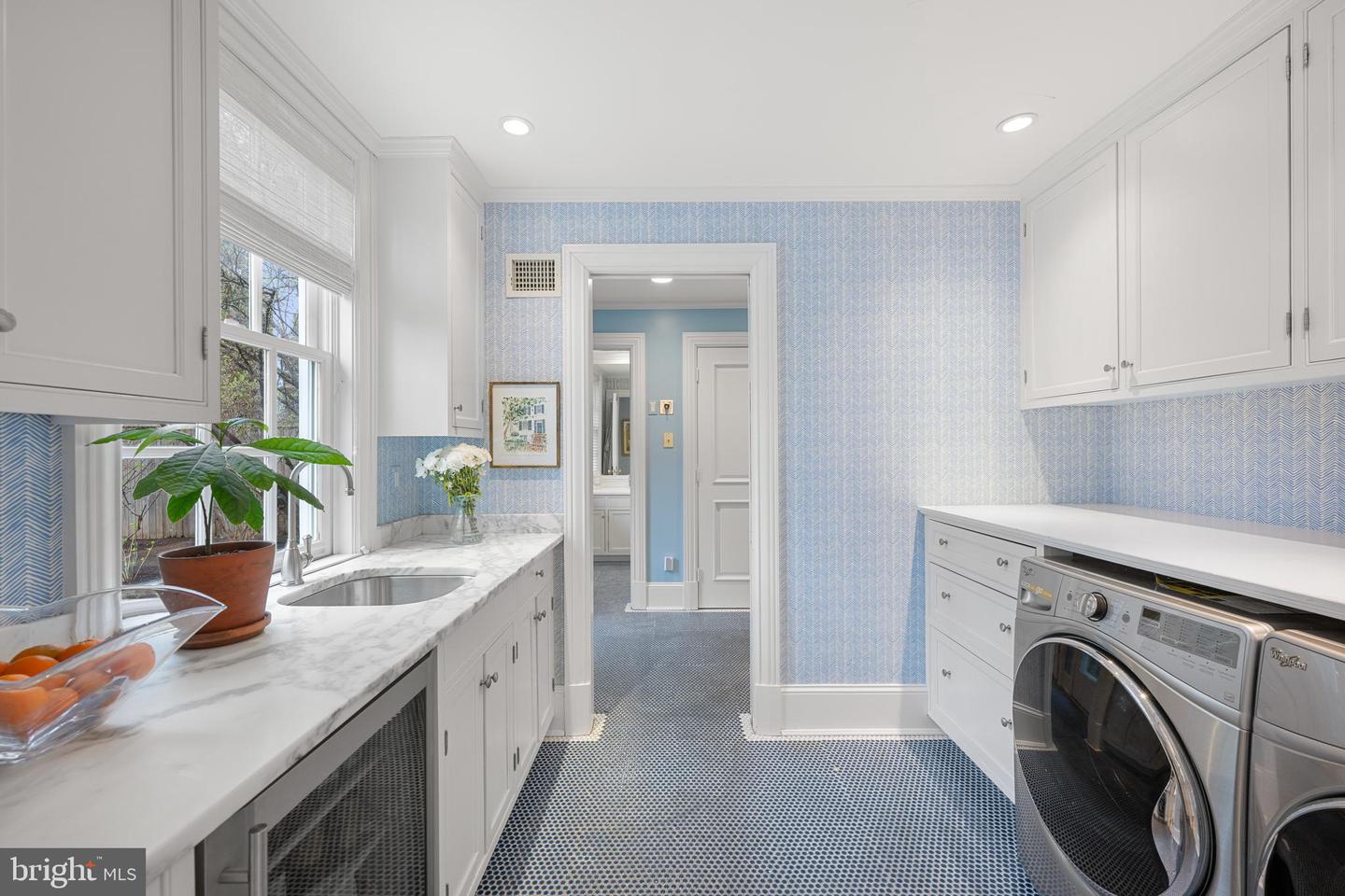 2950 CHAIN BRIDGE RD NW, WASHINGTON, District Of Columbia 20016, 6 Bedrooms Bedrooms, ,7 BathroomsBathrooms,Residential,For sale,2950 CHAIN BRIDGE RD NW,DCDC2192598 MLS # DCDC2192598