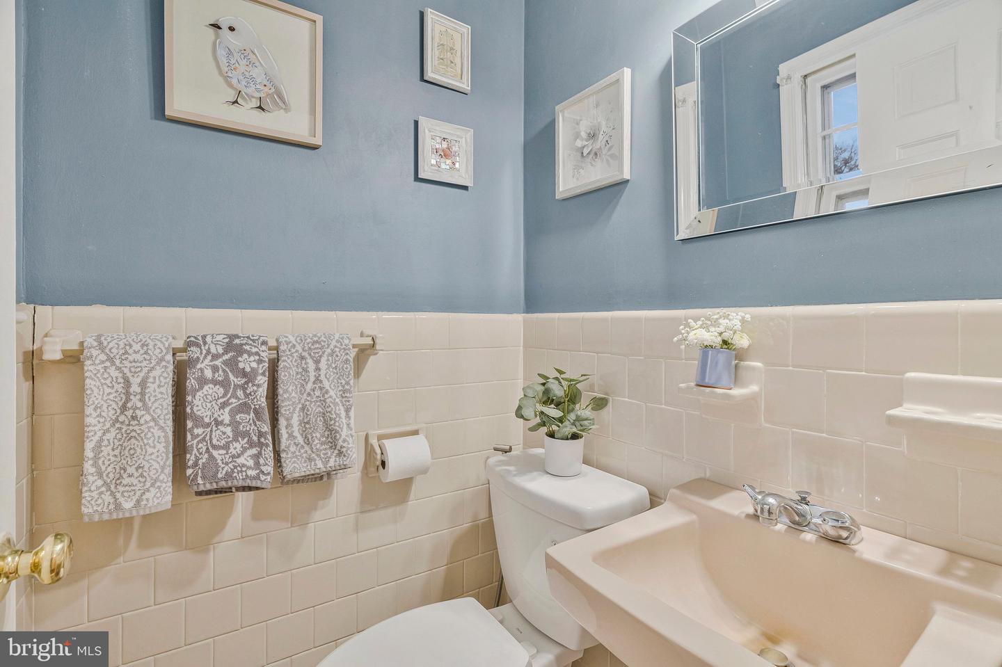 17727 SILCOTT SPRINGS RD, PURCELLVILLE, Virginia 20132, 4 Bedrooms Bedrooms, ,3 BathroomsBathrooms,Residential,For sale,17727 SILCOTT SPRINGS RD,VALO2092344 MLS # VALO2092344