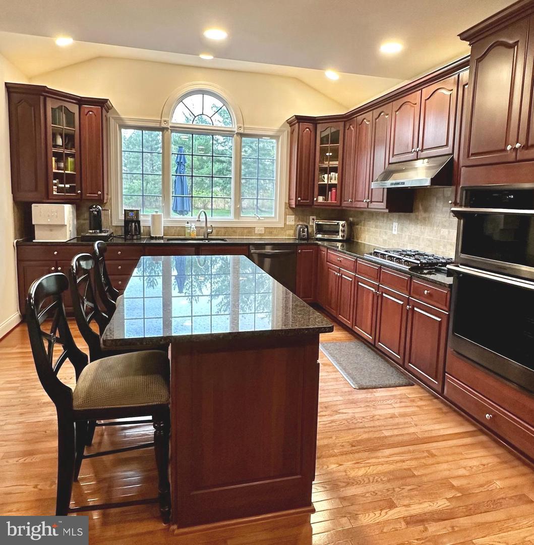 25569 ARTHUR PL, CHANTILLY, Virginia 20152, 4 Bedrooms Bedrooms, ,4 BathroomsBathrooms,Residential,For sale,25569 ARTHUR PL,VALO2092518 MLS # VALO2092518