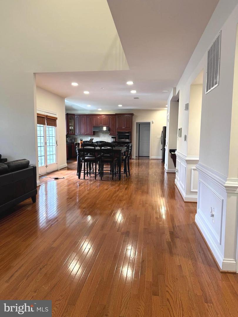 25569 ARTHUR PL, CHANTILLY, Virginia 20152, 4 Bedrooms Bedrooms, ,4 BathroomsBathrooms,Residential,For sale,25569 ARTHUR PL,VALO2092518 MLS # VALO2092518