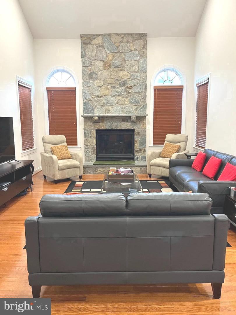 25569 ARTHUR PL, CHANTILLY, Virginia 20152, 4 Bedrooms Bedrooms, ,4 BathroomsBathrooms,Residential,For sale,25569 ARTHUR PL,VALO2092518 MLS # VALO2092518
