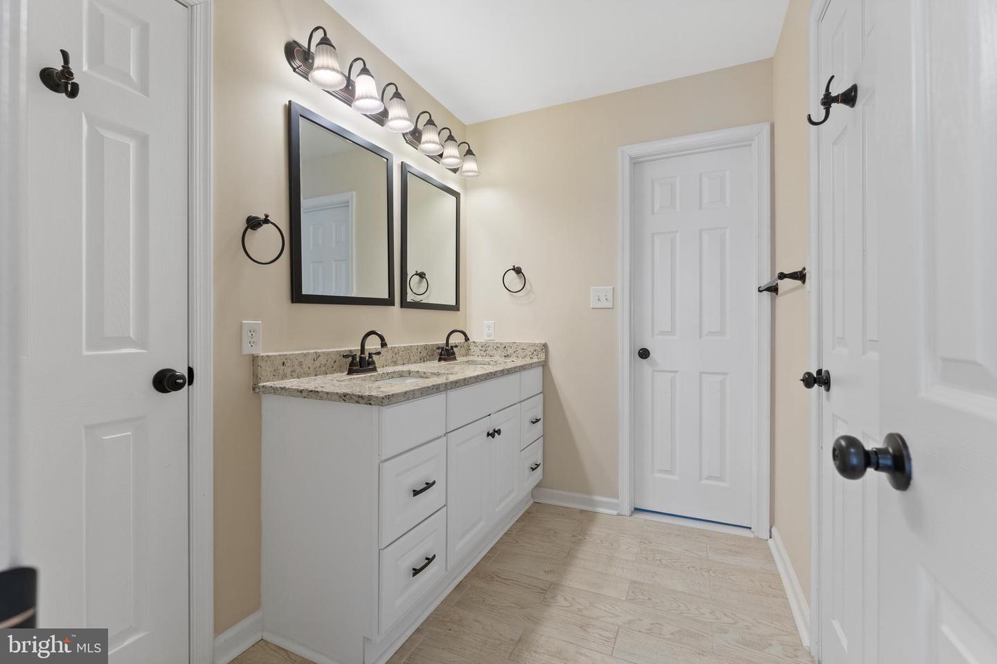 790 WINTERBERRY DR, FREDERICKSBURG, Virginia 22405, 6 Bedrooms Bedrooms, ,3 BathroomsBathrooms,Residential,For sale,790 WINTERBERRY DR,VAST2037476 MLS # VAST2037476