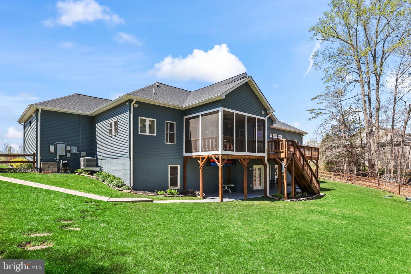 11693 KAHNS RD, MANASSAS, Virginia 20112, 4 Bedrooms Bedrooms, ,3 BathroomsBathrooms,Residential,For sale,11693 KAHNS RD,VAPW2091182 MLS # VAPW2091182