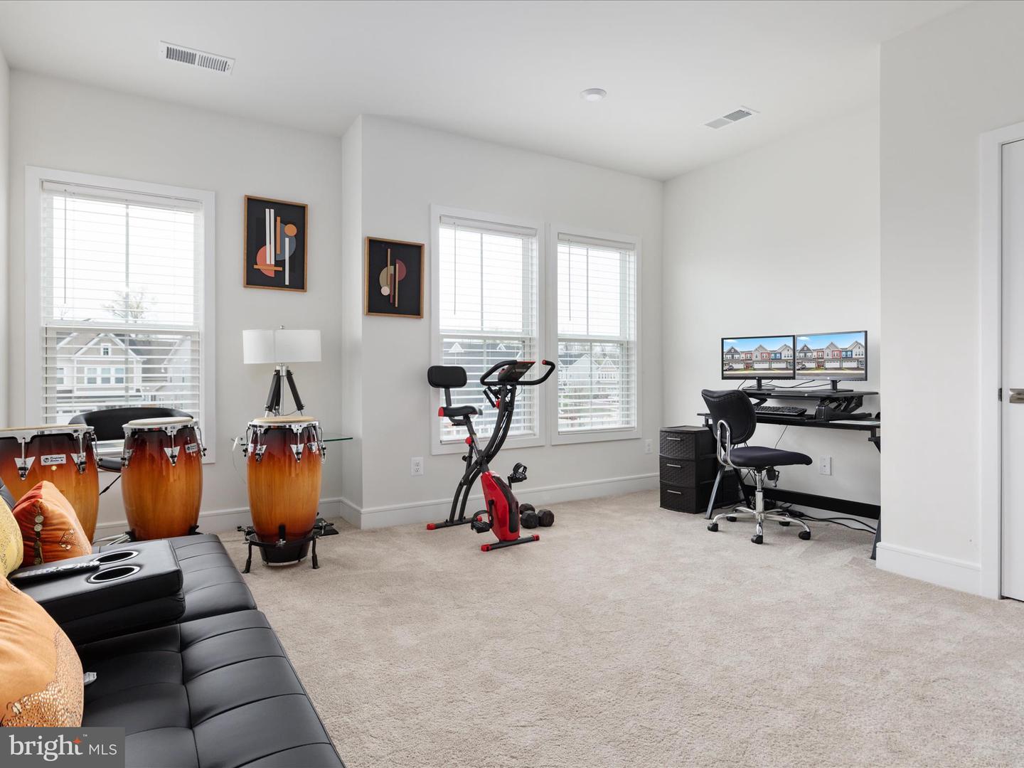 14714 GRAND CRU LOOP, GAINESVILLE, Virginia 20155, 4 Bedrooms Bedrooms, ,3 BathroomsBathrooms,Residential,For sale,14714 GRAND CRU LOOP,VAPW2091372 MLS # VAPW2091372