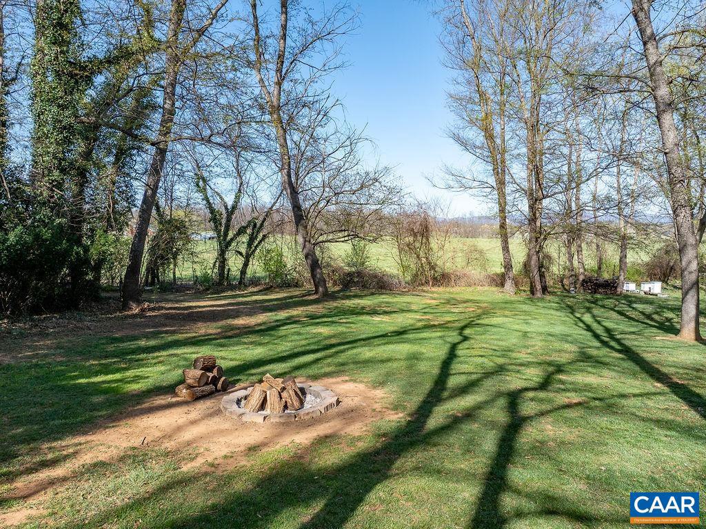 1767 RED TOP ORCHARD RD, WAYNESBORO, Virginia 22980, 4 Bedrooms Bedrooms, ,3 BathroomsBathrooms,Residential,For sale,1767 RED TOP ORCHARD RD,662898 MLS # 662898