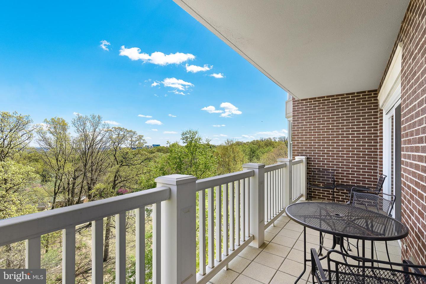 1201 N NASH ST N #502, ARLINGTON, Virginia 22209, 3 Bedrooms Bedrooms, ,2 BathroomsBathrooms,Residential,For sale,1201 N NASH ST N #502,VAAR2055656 MLS # VAAR2055656